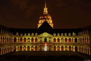 Pour les 350 ans de l'Hôtel des Invalides allez voir le spectacle nocturne L'Homme Nouveau