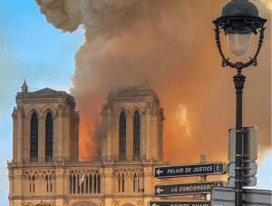 Incendie à la cathédrale de Paris L'Homme Nouveau