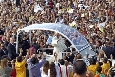 Pape François : contre le système économique mondialisé L'Homme Nouveau