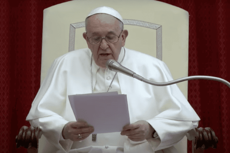 Le Pape présente le Christ comme modèle de prière L'Homme Nouveau