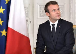 1780 Chev Emmanuel Macron 2017 05 29 cropped russie