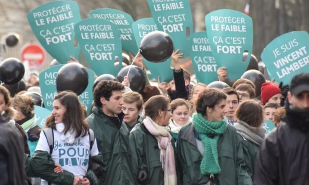 50 ans de résistance à l’avortement (1/3) : Faut-il encore manifester pour la vie ?