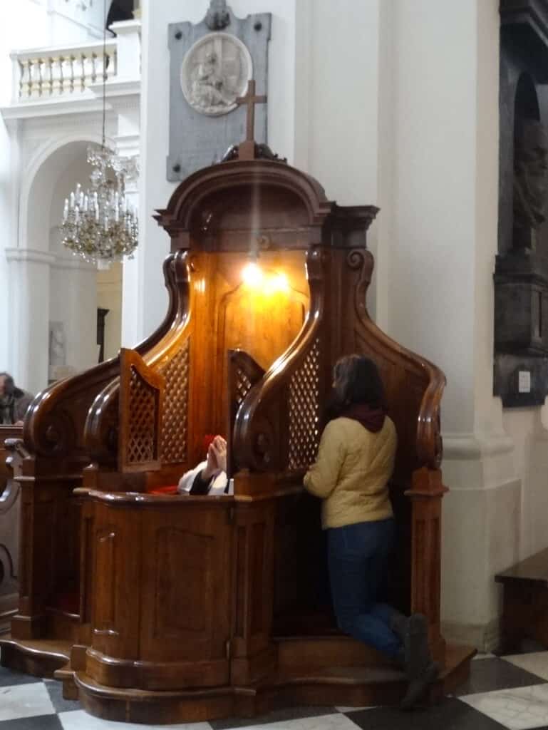 évêques confession