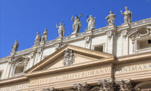 Sv Petr Vatican statues 1 acte