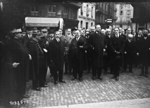 Defile de lAction francaise lors de la fete de Jeanne dArc maurras