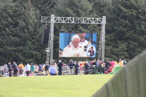 2 Pope Benedict in Cofton Park Woody CC BY SA 3.0 newman