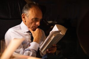 La messe n’est pas dite : Zemmour réclame une bouée trouée 1 la messe n’est pas dite zemmour