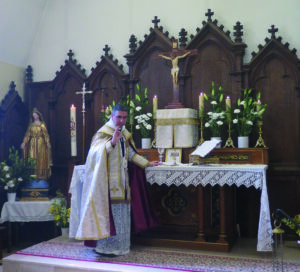 abbe Sabur celebrant saint-mathias