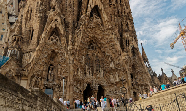 Centenaire de Gaudí (4/4) : La Sagrada Família, un temple catholique ?