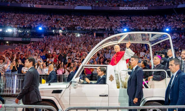 Léon XIV en France : La génération Léon XIV en liesse au stade de France