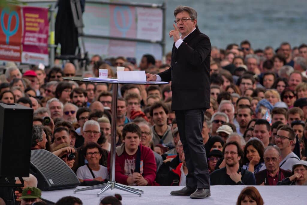 Mélenchon désobéissance civile