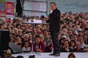 Mélenchon désobéissance civile